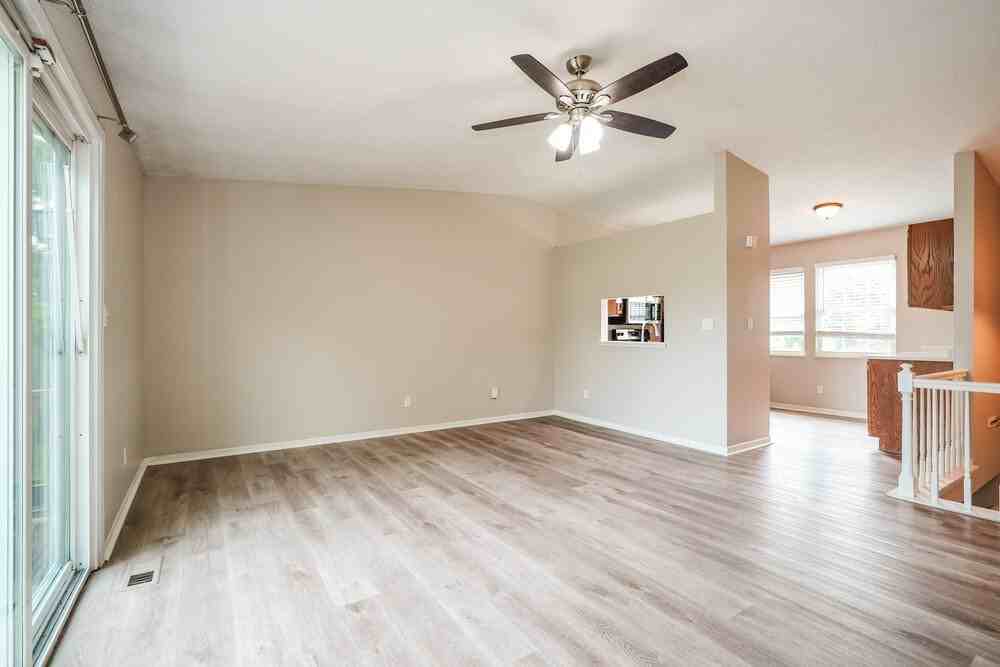 3524 En Joie Dr - Photo 5 of 17