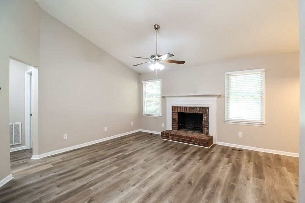 6262 Morehead Rd - Photo 4 of 16