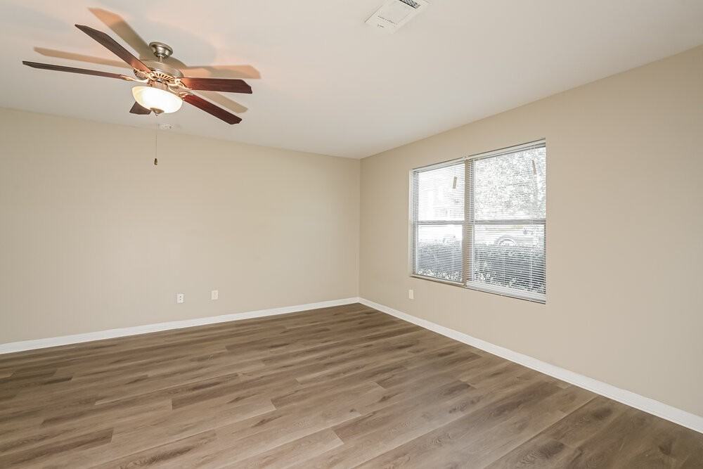 6107 Ruth St Sw - Photo 5 of 17
