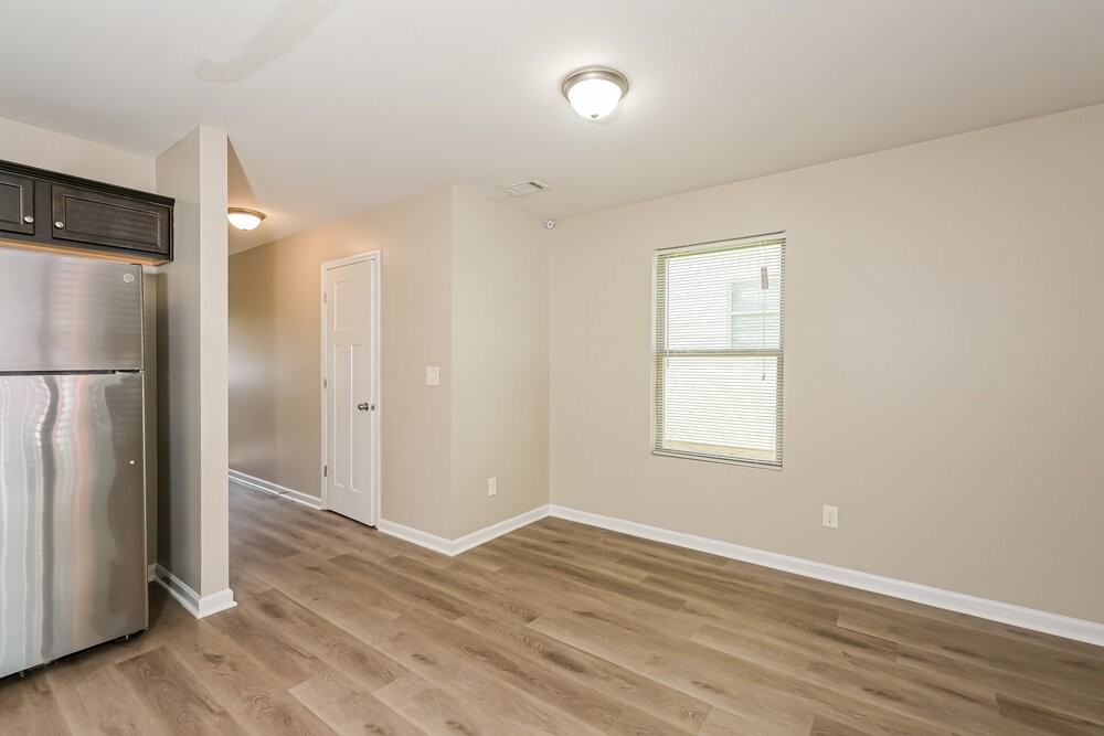 6107 Ruth St Sw - Photo 6 of 17