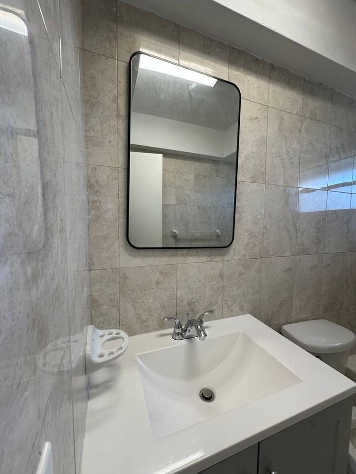 15700 Nw 2nd Ave - Photo 2 of 4