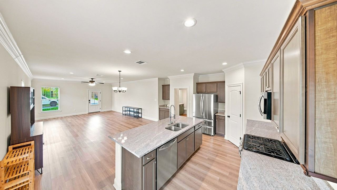 7211 Kenilworth Crossing Ave - Photo 4 of 24