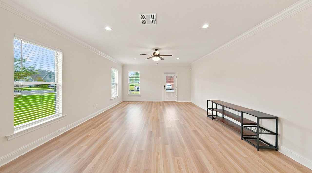 7211 Kenilworth Crossing Ave - Photo 6 of 24