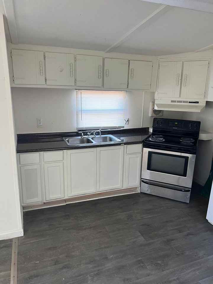 57 Lakeshore Dr - Photo 6 of 32