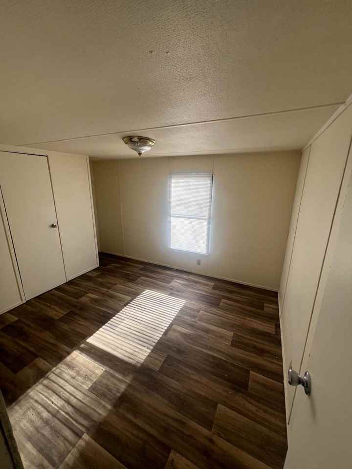 57 Lakeshore Dr - Photo 7 of 32