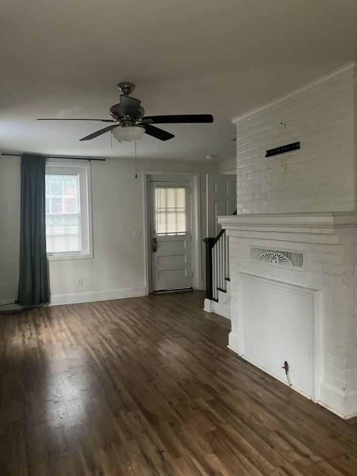 1803 1803 E Sixth #9 - Photo 2 of 6