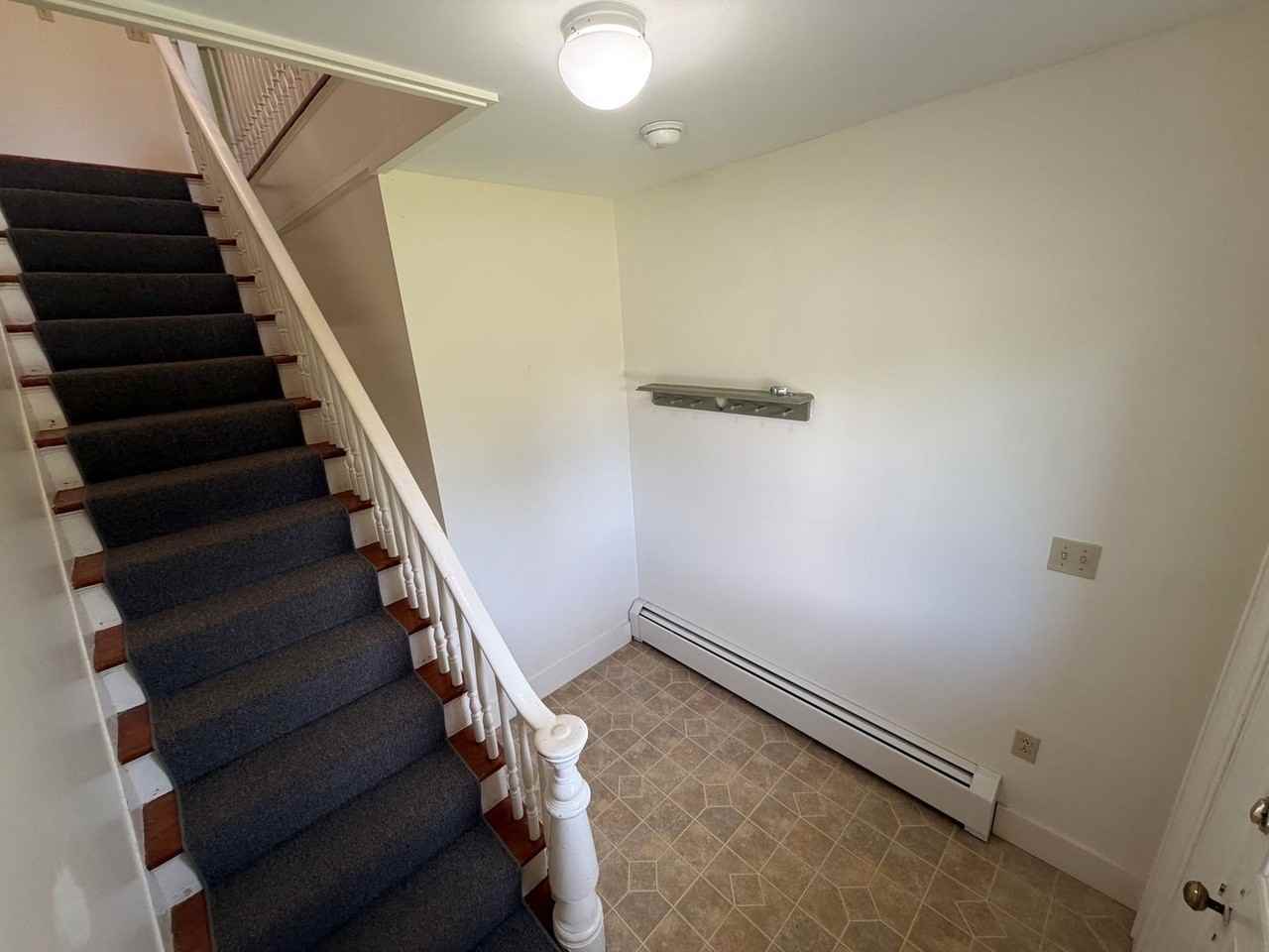 113 Lyme Rd - Photo 5 of 21