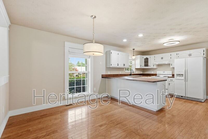 2707 Lady Bug Ln - Photo 6 of 27