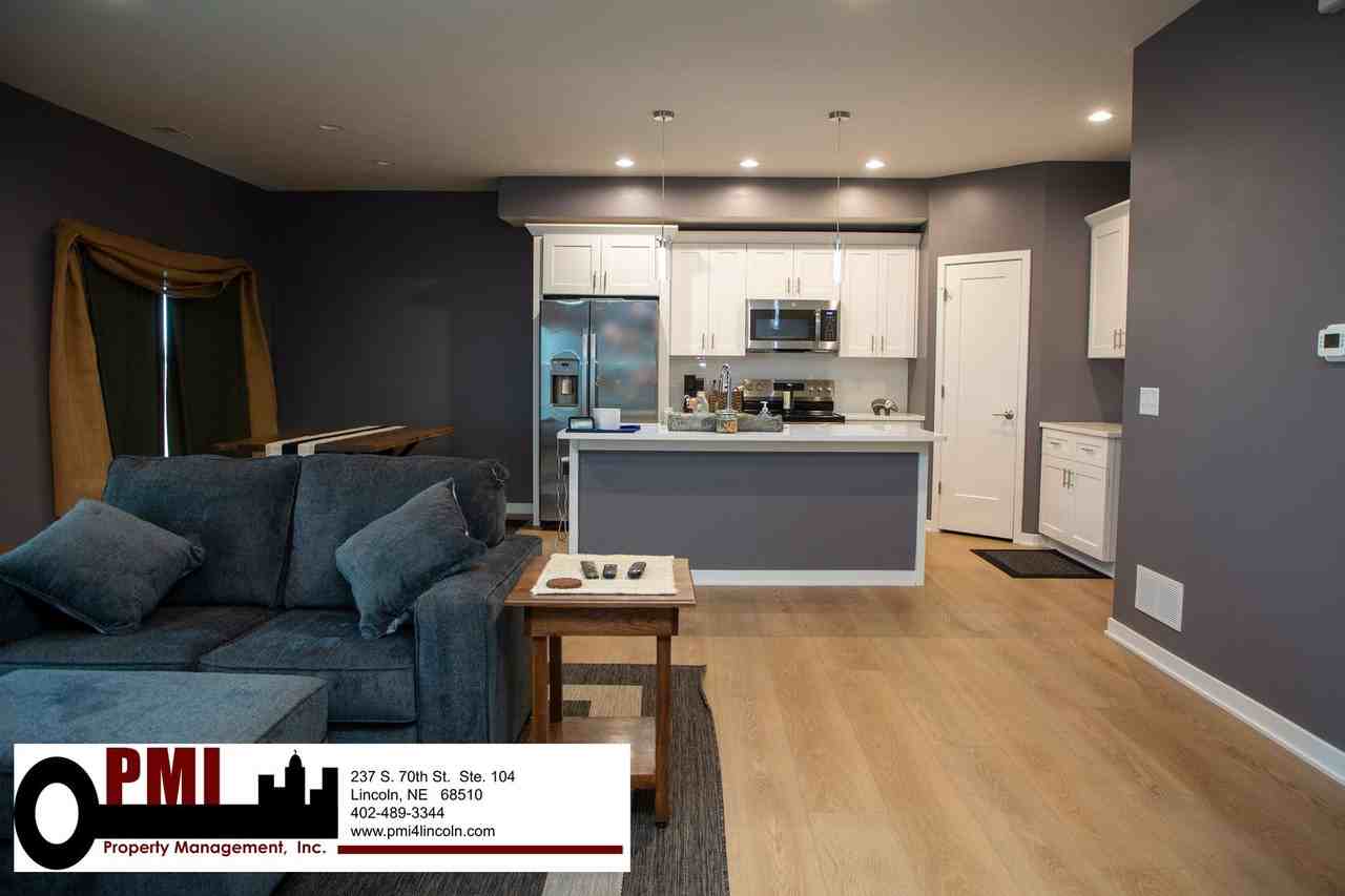 256 N 105th St - Photo 6 of 27