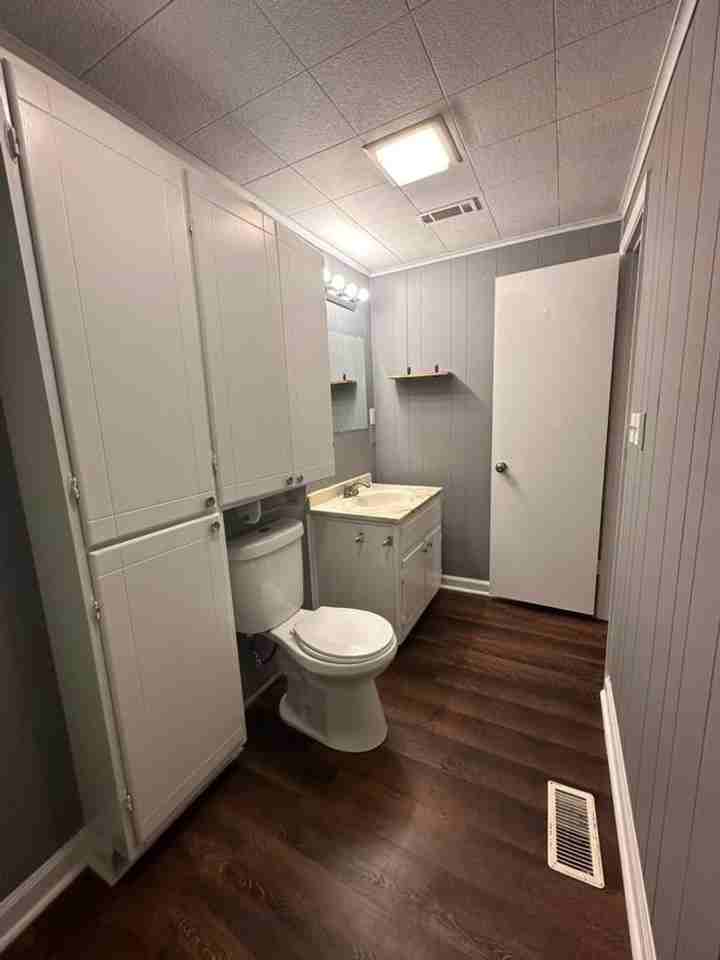 821 Desoto Pl - Photo 3 of 23