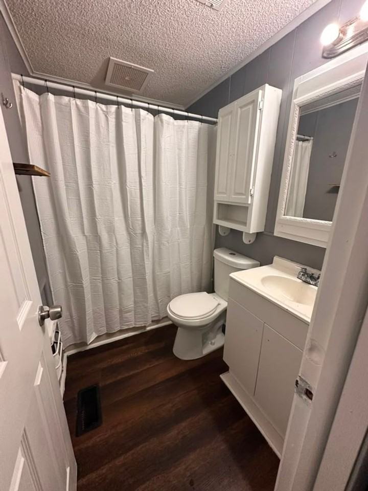 821 Desoto Pl - Photo 7 of 23