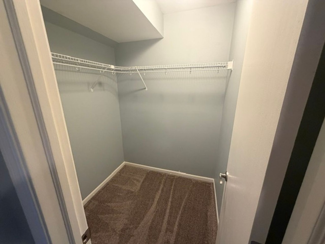 2900 Ross Dr Apt L36 - Photo 7 of 16