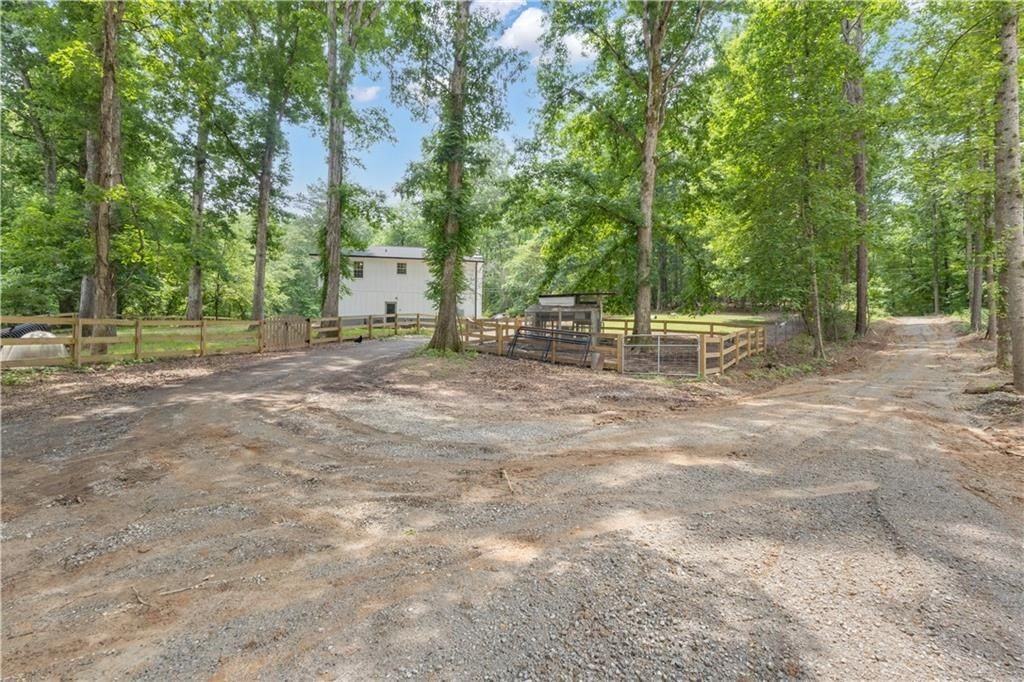 6290 Cascade Palmetto Hwy - Photo 7 of 50