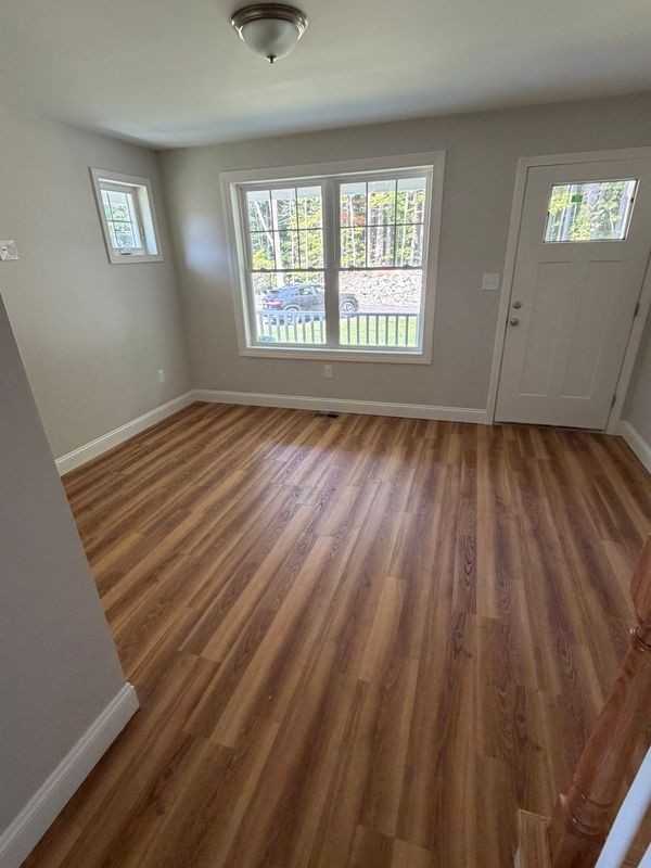 327 Main St ##A - Photo 3 of 10