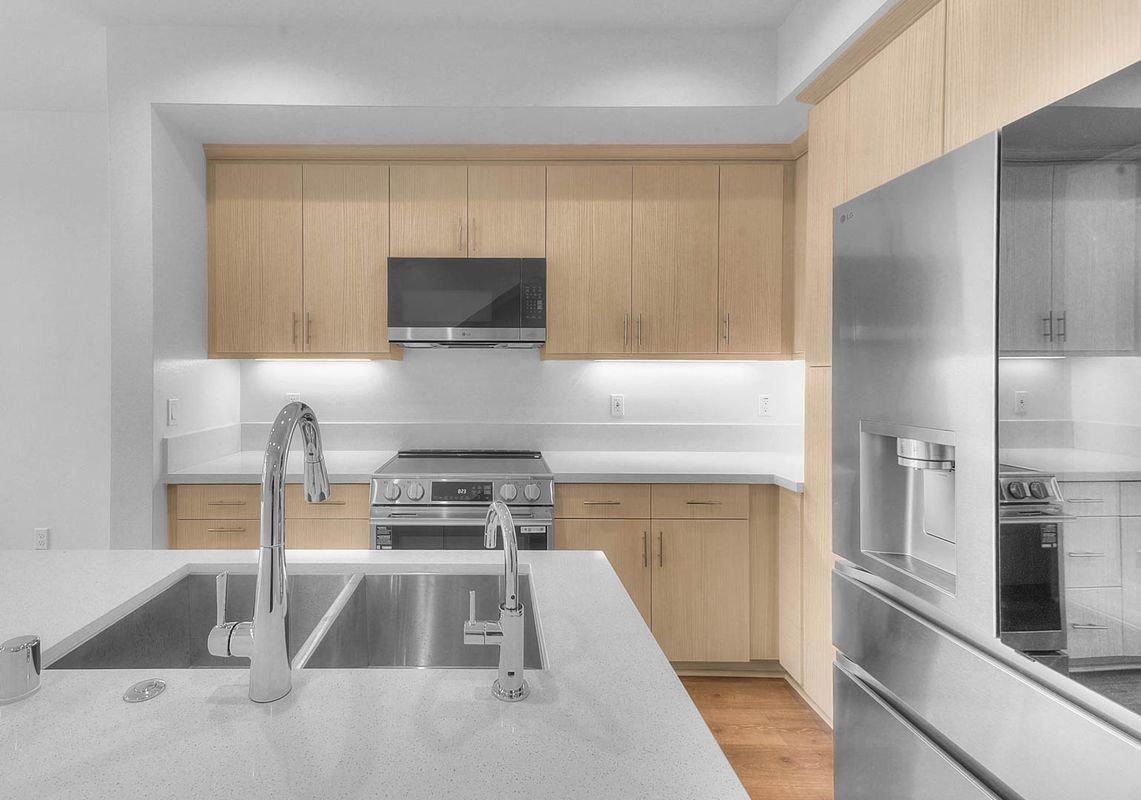 149 N 1st Ave - Photo 7 of 35
