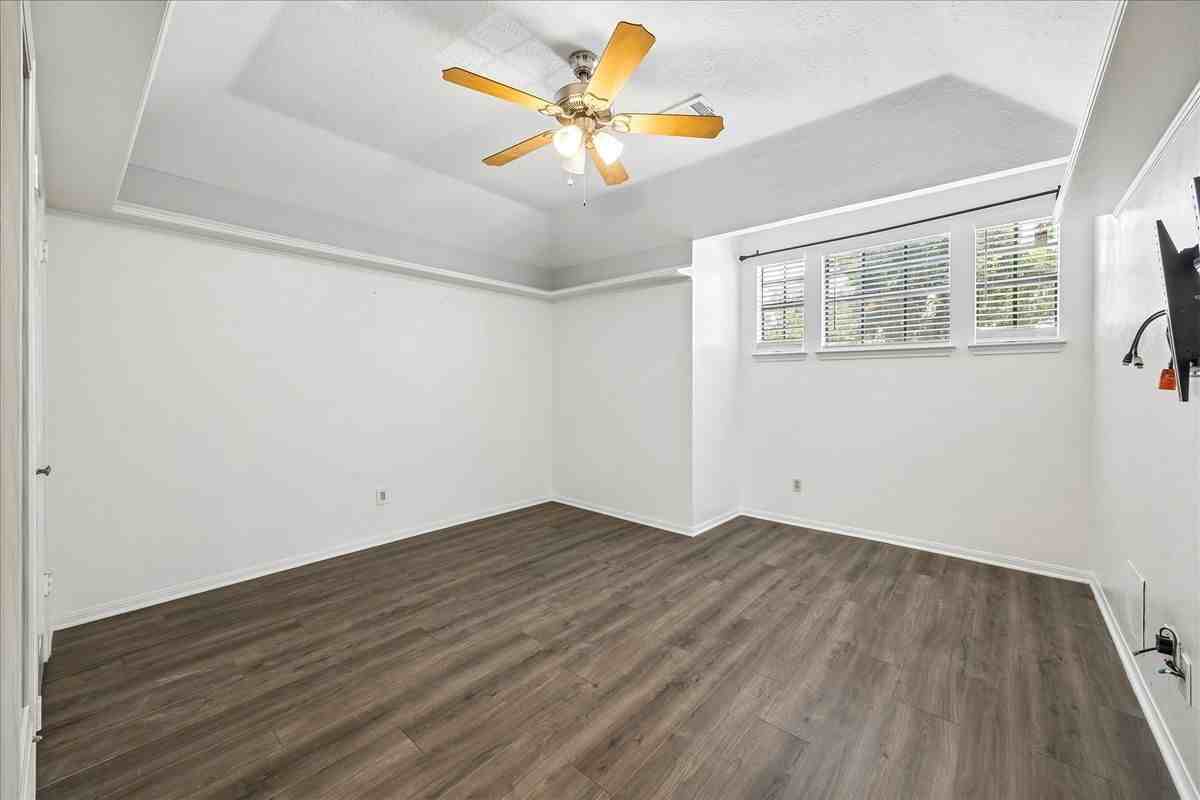 14638 S Hearthstone Green Dr - Photo 2 of 10