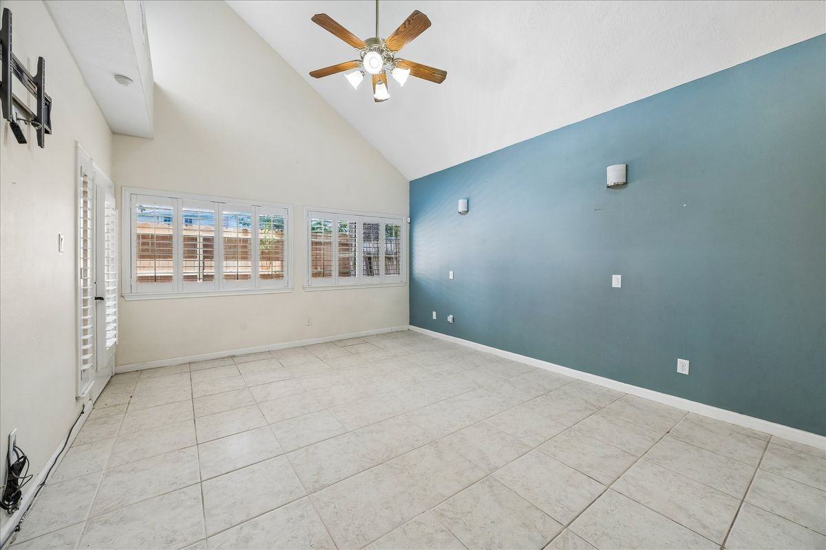 14638 S Hearthstone Green Dr - Photo 6 of 10