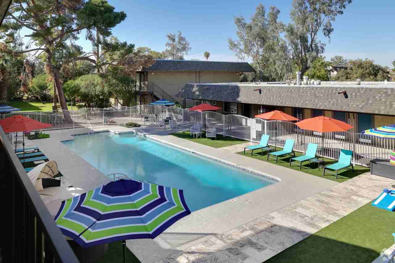 San Jose Manor - Photo 7 of 7