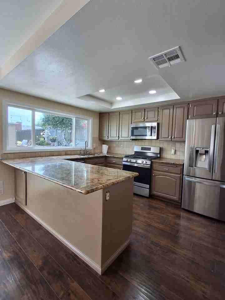 1500 Knob Hill Rd - Photo 6 of 18