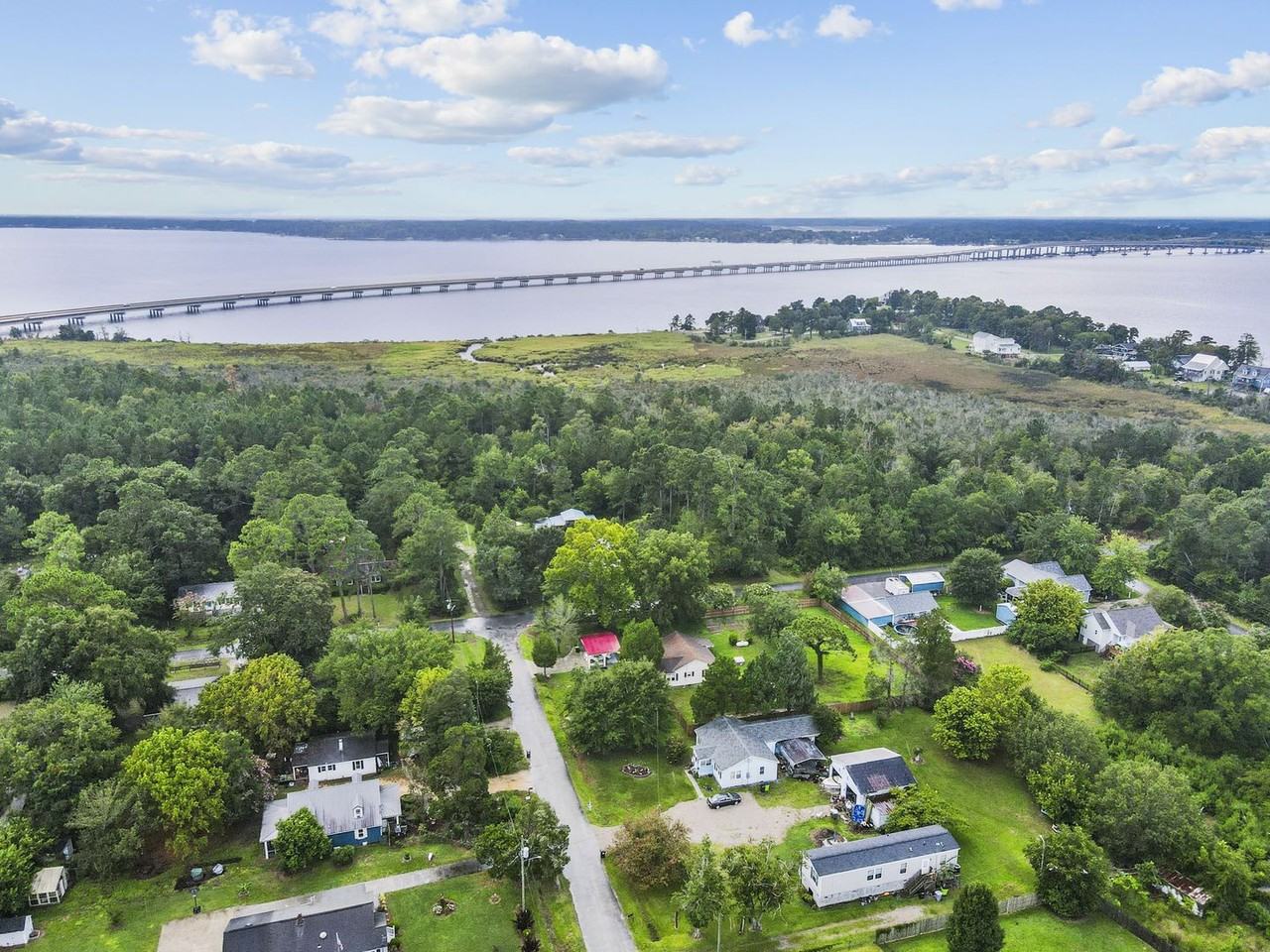 312 Beach St - Photo 4 of 48