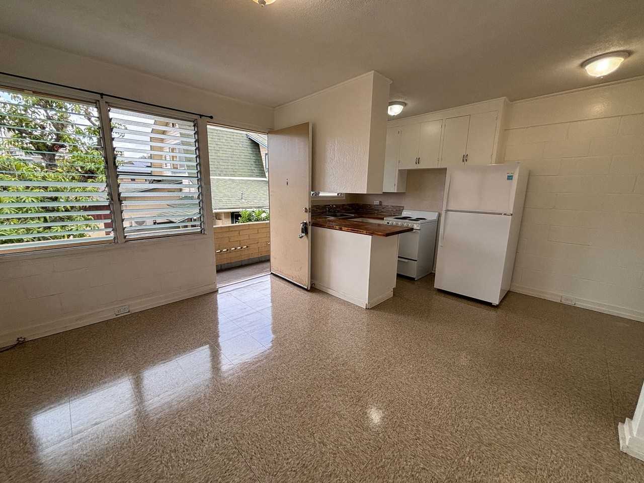 1249 Matlock Ave #H