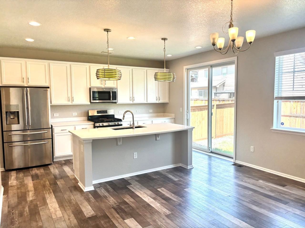 25147 E Maple Ave - Photo 6 of 33