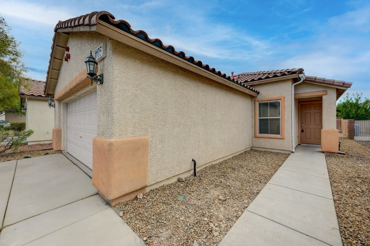 11051 Alora St - Photo 2 of 16