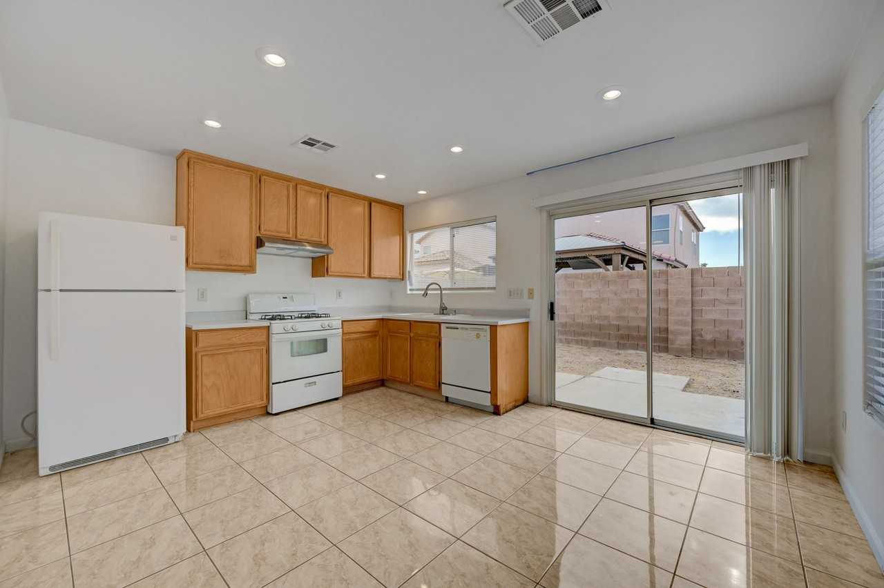 11051 Alora St - Photo 6 of 16