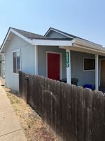 featured image of 663 Se Parrott St