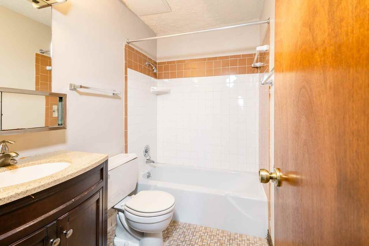 46th Street Apartments - Photo 6 of 24