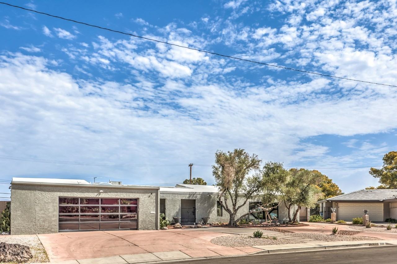1926 Papago Ln - Photo 4 of 50