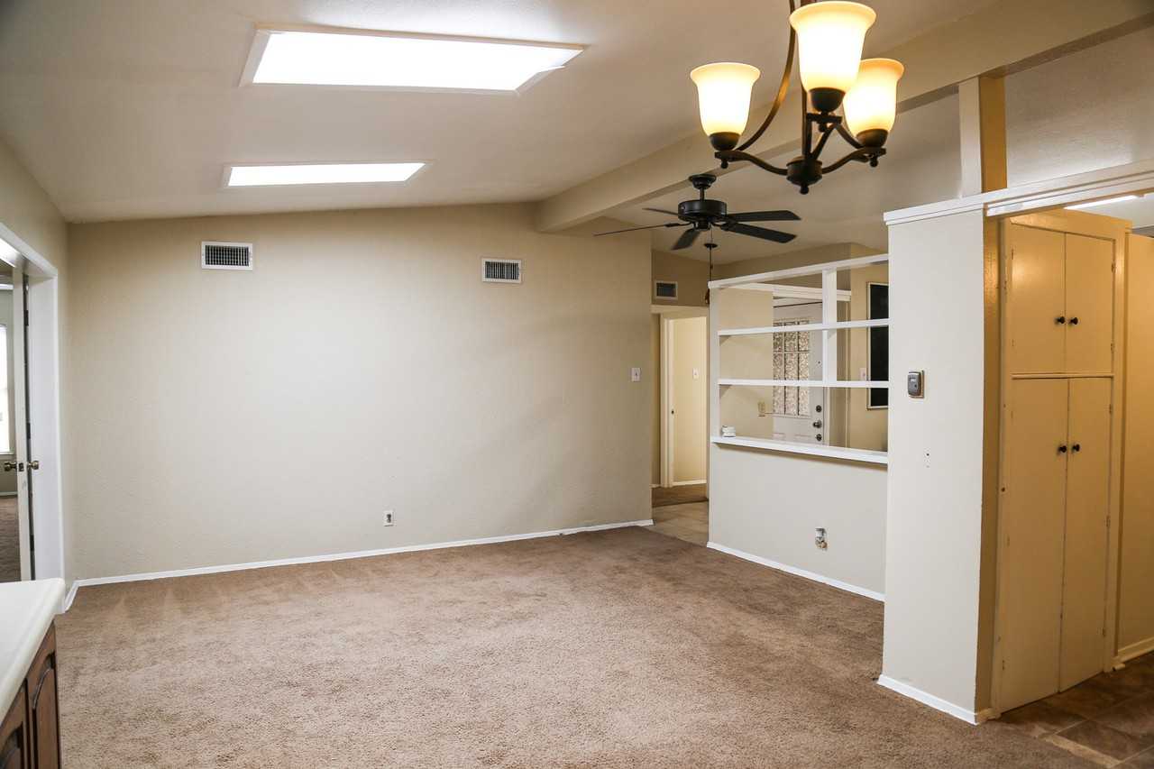 2819 Bent Bow Dr - Photo 4 of 21