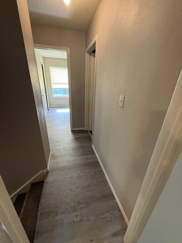 1502 Heather Ct - Photo 7 of 15
