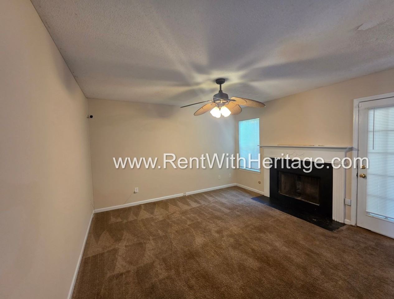 6535 Manor Creek Dr - Photo 5 of 49