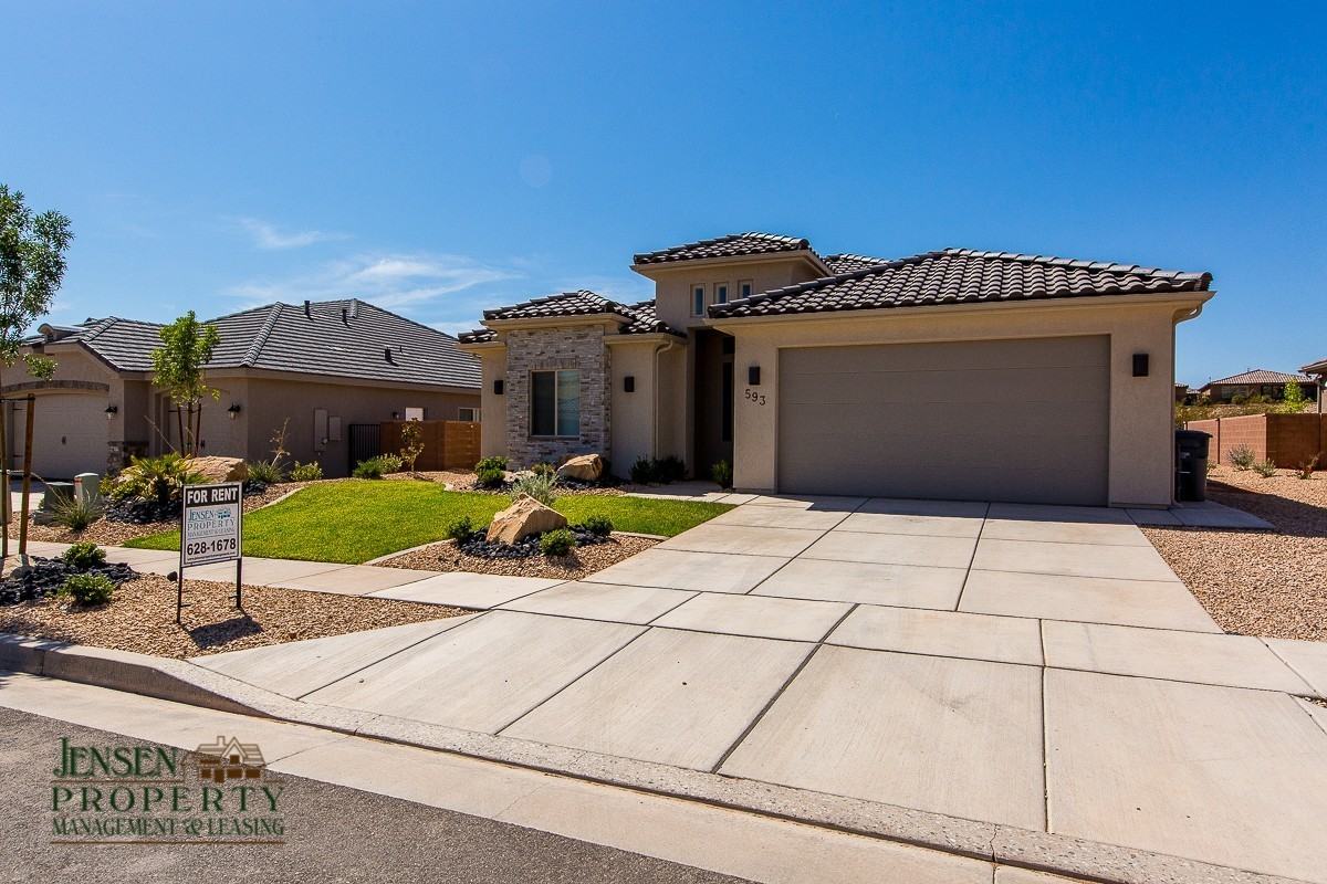593 N Sage Crest Dr