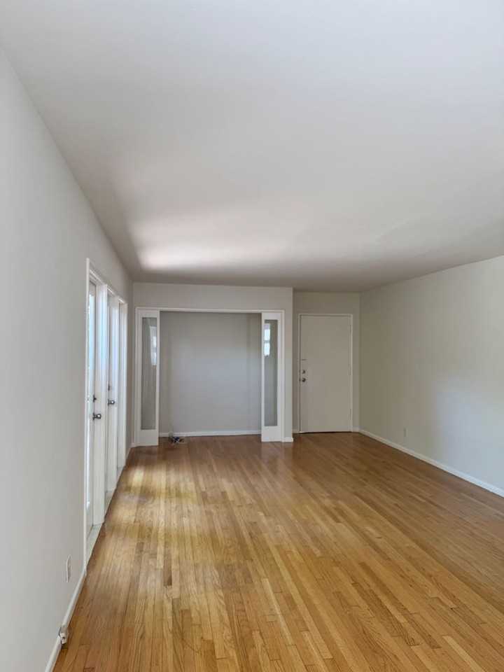 Monon 3753-3757.5 - Photo 2 of 8