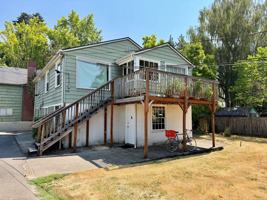 featured image of 135 Nw 32nd St