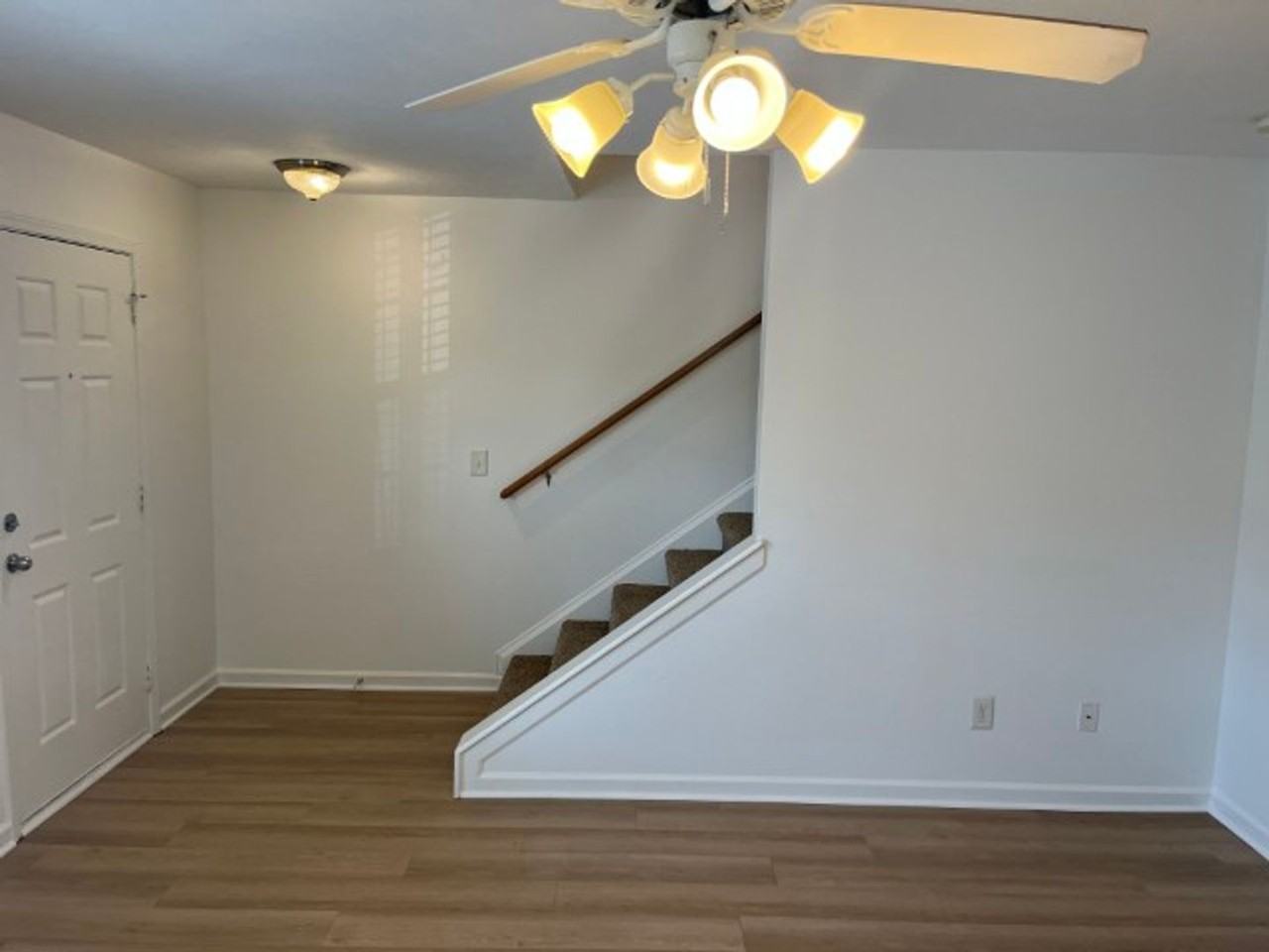 1742 Red Jacket Dr - Photo 3 of 12