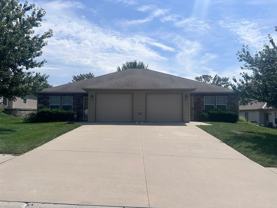 108 Se Rose Garden Ln - Photo 1 of 1