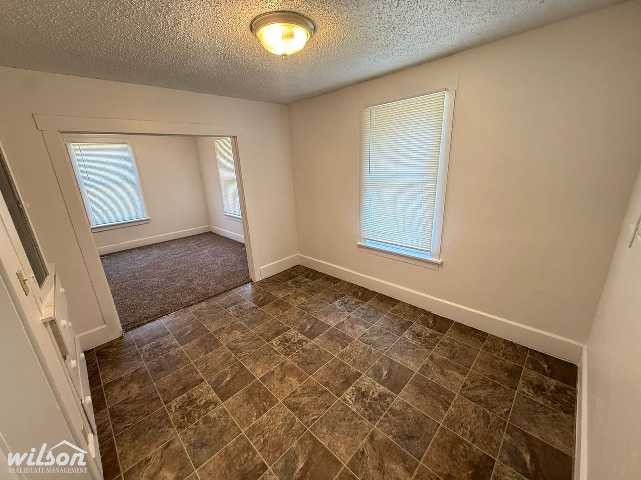 912 S 10th Ave - Photo 3 of 17