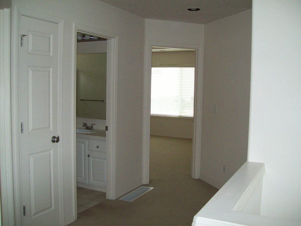 797 Ne 64th Pl - Photo 5 of 13