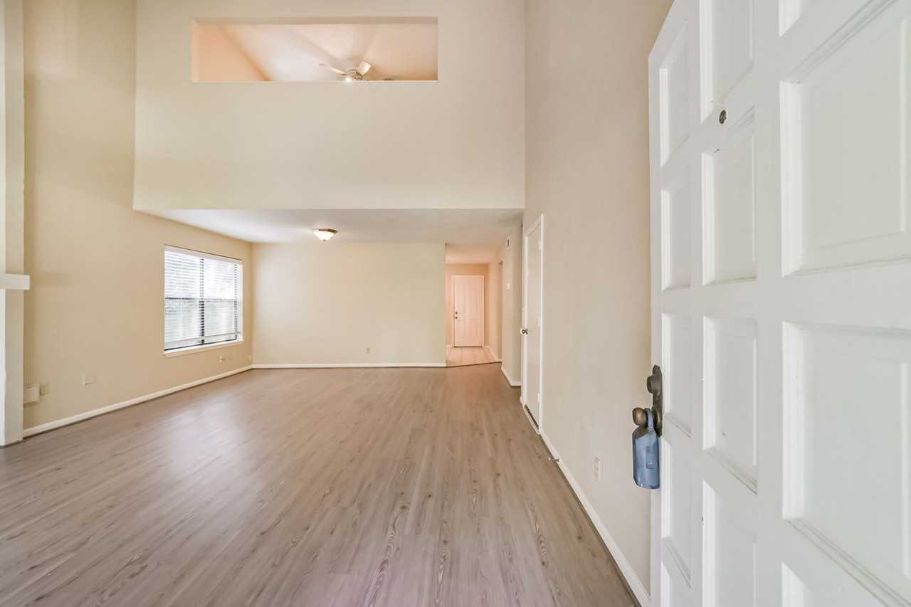 3 Hedgebell Ct - Photo 6 of 39