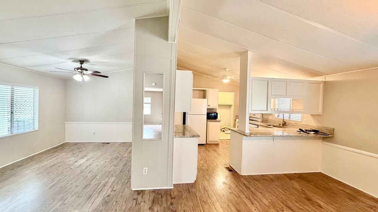 33259 Homestead Ln - Photo 6 of 50