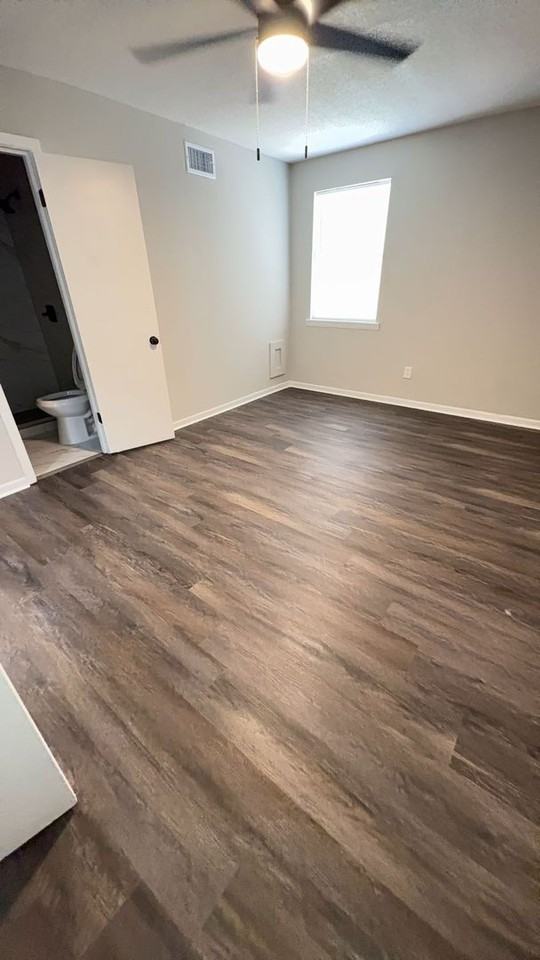 3134 Monterrey Sq - Photo 3 of 42