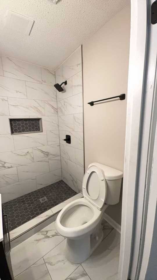 3134 Monterrey Sq - Photo 5 of 42