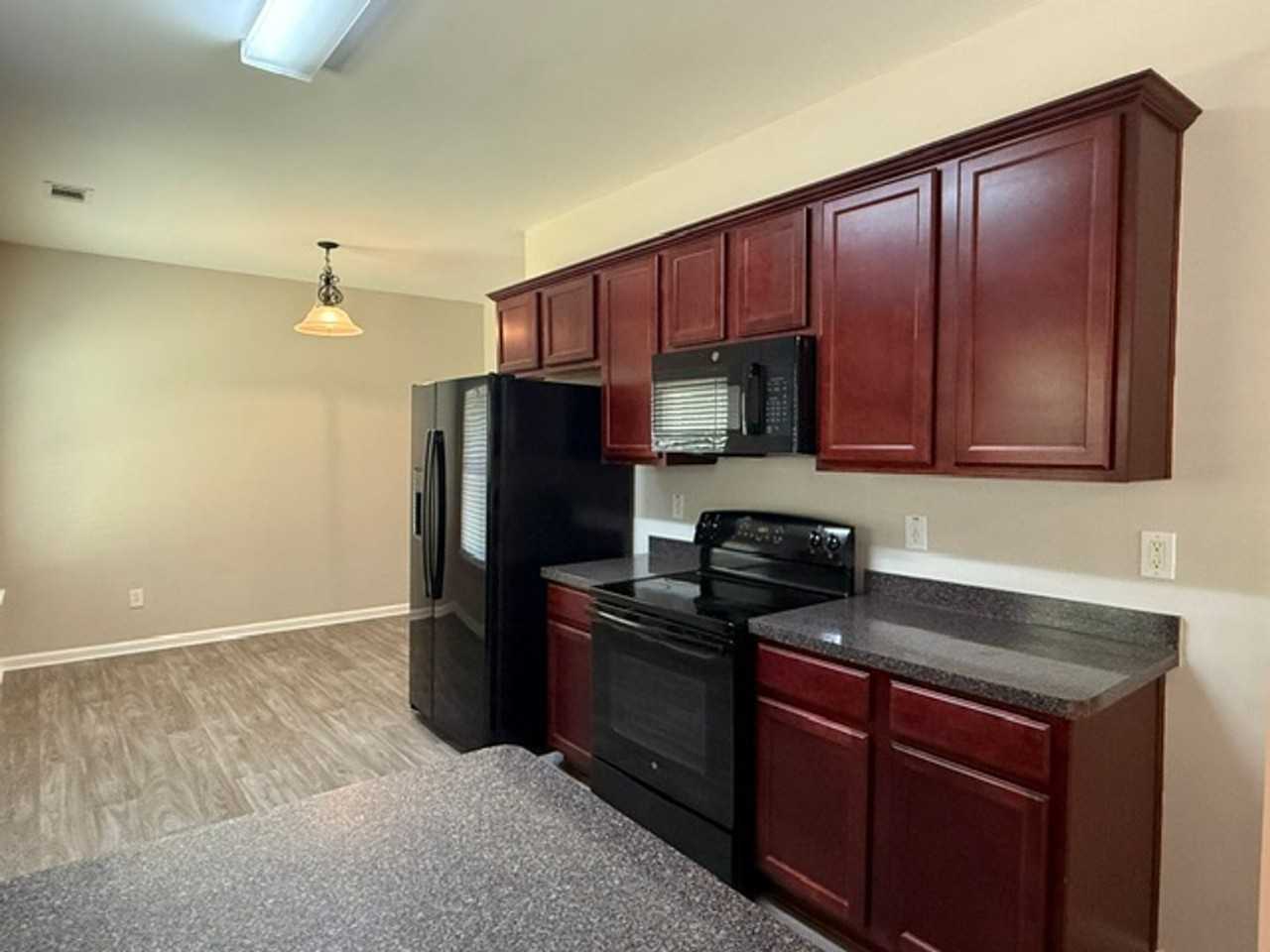 19 Black Diamond Dr - Photo 5 of 16