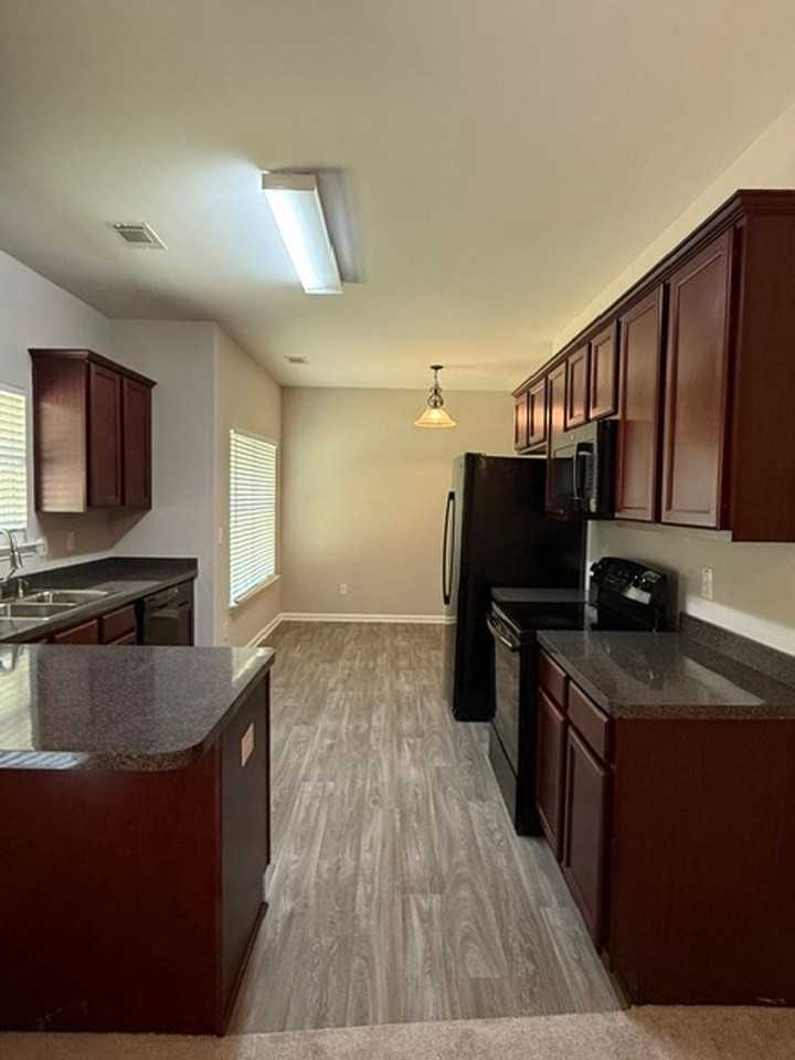 19 Black Diamond Dr - Photo 7 of 16