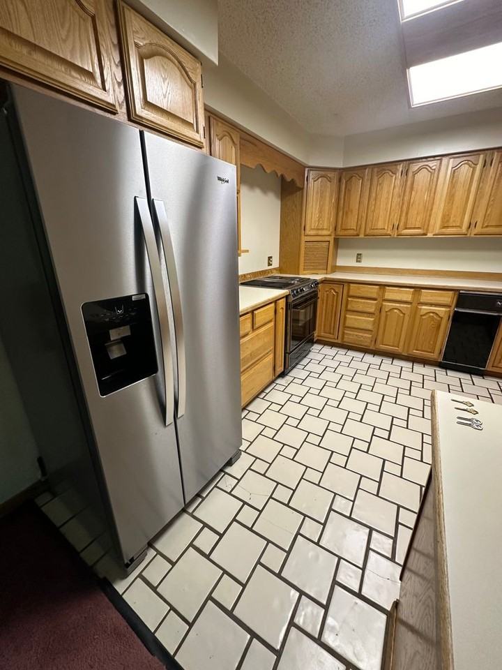 1501 Husky Way - Photo 5 of 14