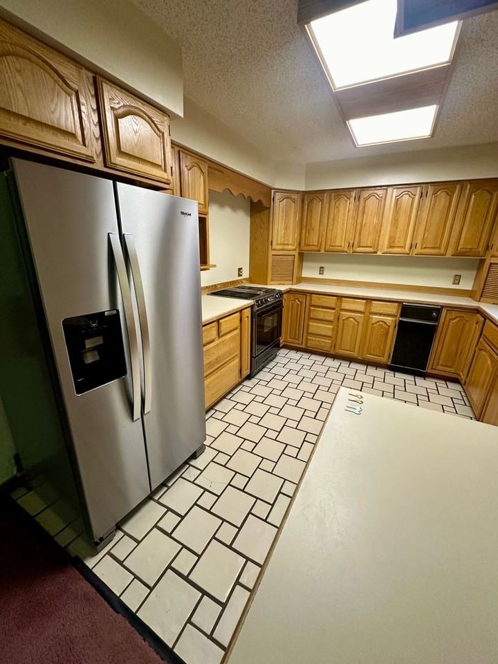 1501 Husky Way - Photo 6 of 14