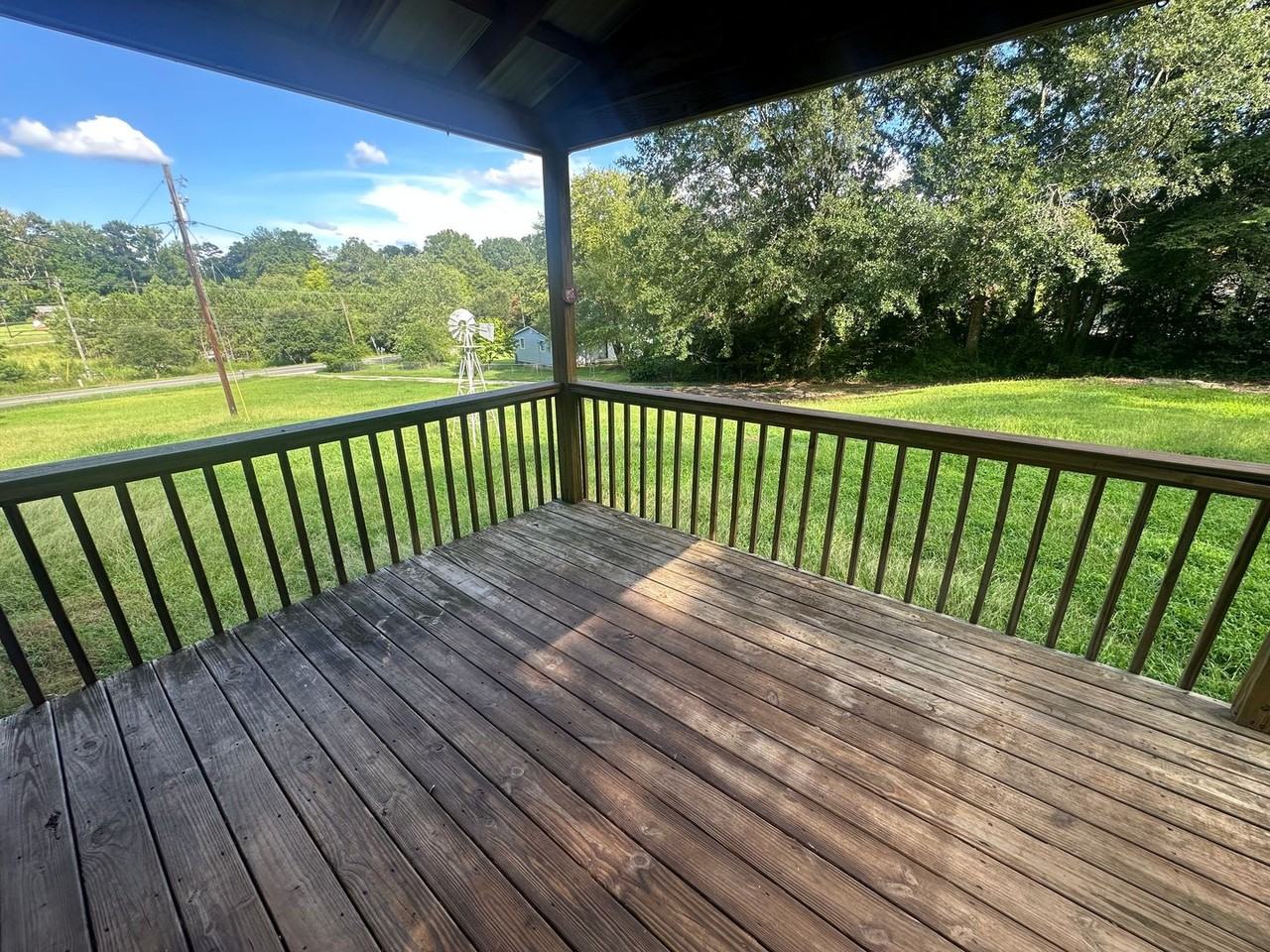 2107 Airport Rd - Photo 3 of 17